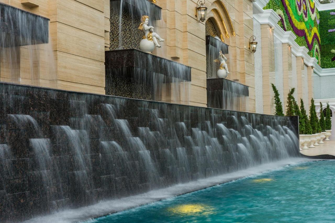 Lk Emerald Beach - Sha Extra Plus Pattaya Luaran gambar Fountains at the Bellagio