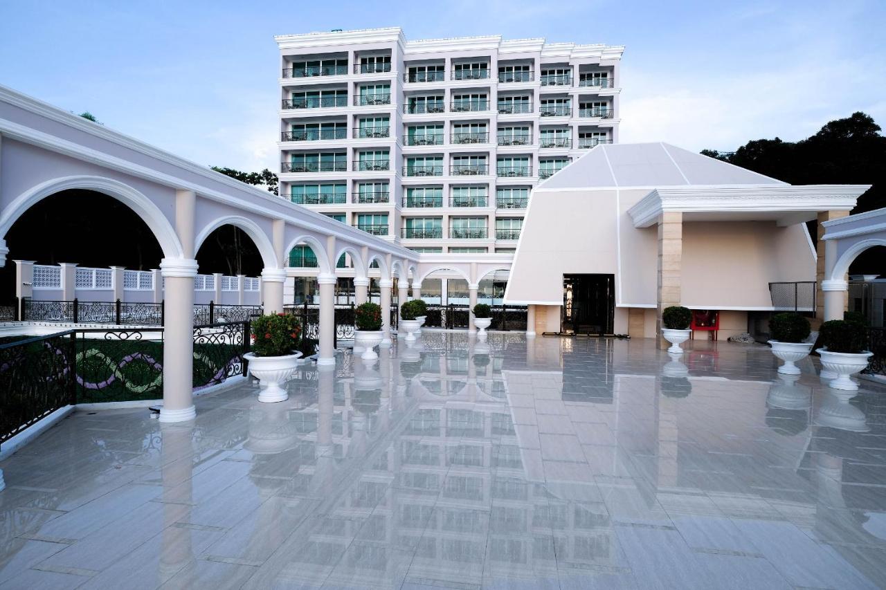 Lk Emerald Beach - Sha Extra Plus Pattaya Luaran gambar The University of Nottingham Malaysia Campus